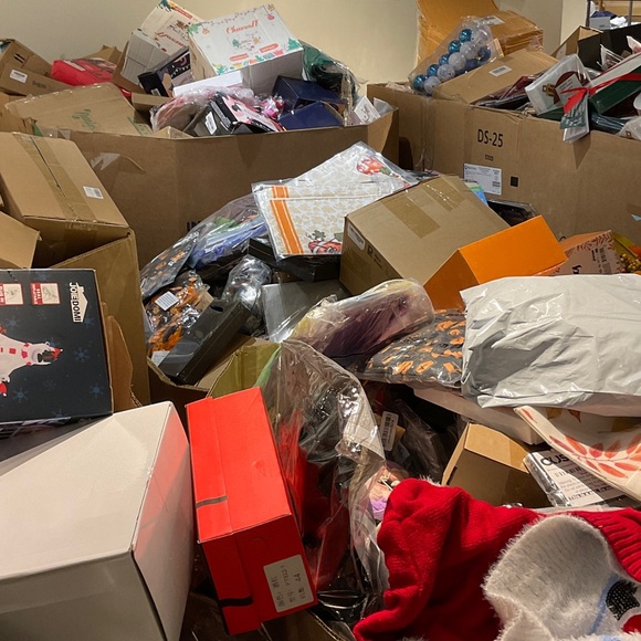 Like to be notified for live - Christmas in July Show - Picture 4 of 4